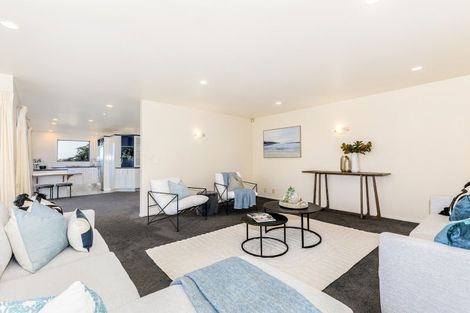 Photo of property in 5 Saint Elizabeth Heights, Normandale, Lower Hutt, 5010