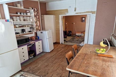 Photo of property in 18 Kent Street, Patea, 4520