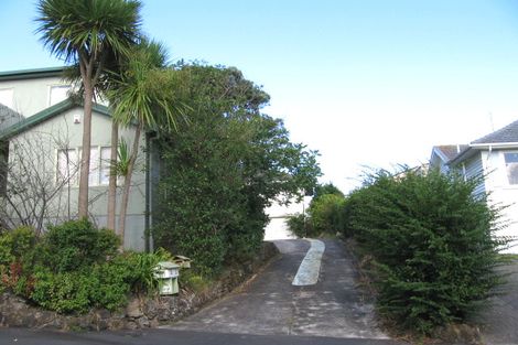 Photo of property in 1/16 Howard Road, Northcote, Auckland, 0627