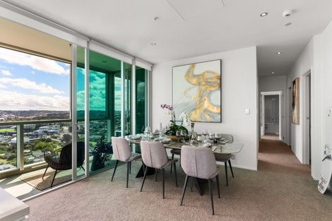 Photo of property in Sentinel Apartments, 1903/3 Northcroft Street, Takapuna, Auckland, 0622