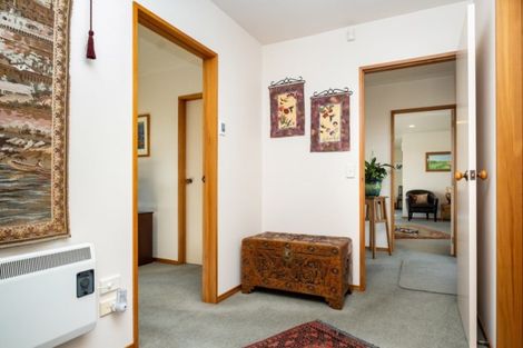 Photo of property in 2/11 Duart Road, Havelock North, 4130