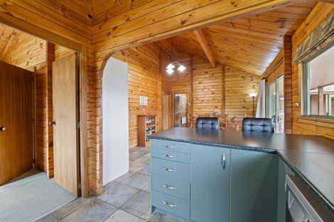 Photo of property in 280 Corbett Road, Paraite, New Plymouth, 4373