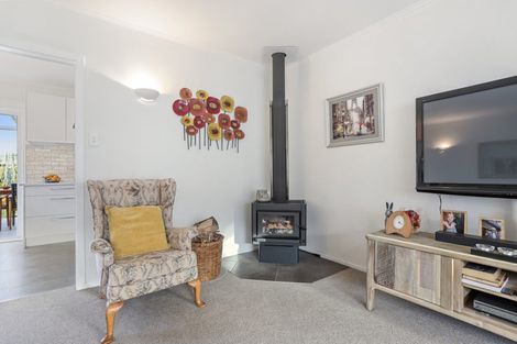 Photo of property in 89 Gloria Avenue, Te Atatu Peninsula, Auckland, 0610