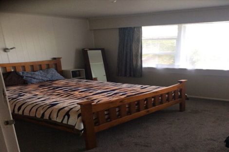 Photo of property in 13a Ribblesdale Road, Henderson, Auckland, 0612