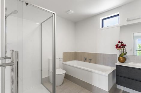 Photo of property in 9/130 Stancombe Road, Flat Bush, Auckland, 2016