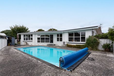 Photo of property in 7 Motukaraka Point, Pauatahanui, Porirua, 5381