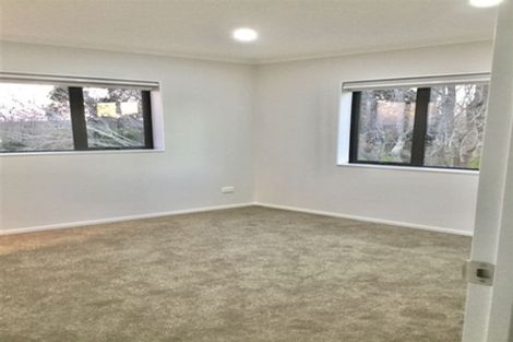 Photo of property in 4223a Great North Road, Glendene, Auckland, 0602