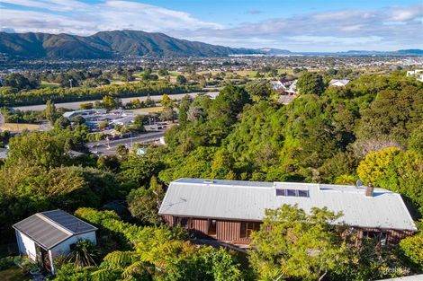 Photo of property in 18 Vista Grove, Kelson, Lower Hutt, 5010