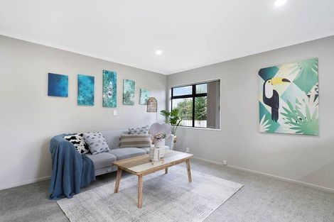 Photo of property in 32d Gifford Road, Papatoetoe, Auckland, 2025