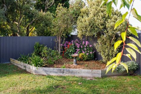 Photo of property in 8 Burns Avenue, Takaro, Palmerston North, 4412