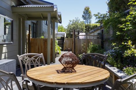 Photo of property in 5 Tobin Place, Richmond Heights, Taupo, 3330