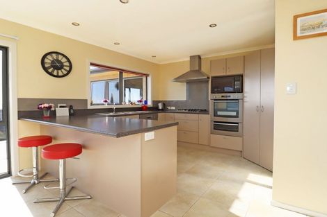 Photo of property in 11 Oakham Street, Hampden, 9410