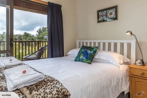 Photo of property in 20-22 Austin Road, Greenhithe, Auckland, 0632