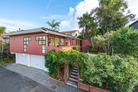 Photo of property in 2/41 Greenvalley Rise, Glenfield, Auckland, 0629