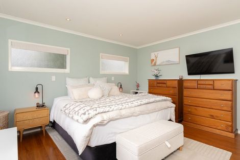 Photo of property in 7 Motukaraka Point, Pauatahanui, Porirua, 5381