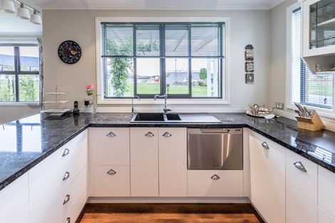 Photo of property in 1 Ash Lane, Cromwell, 9310