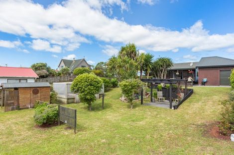 Photo of property in 49 Gawler Street, Te Horo Beach, Otaki, 5581