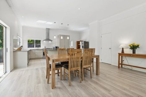 Photo of property in 232 Schnapper Rock Road, Schnapper Rock, Auckland, 0632