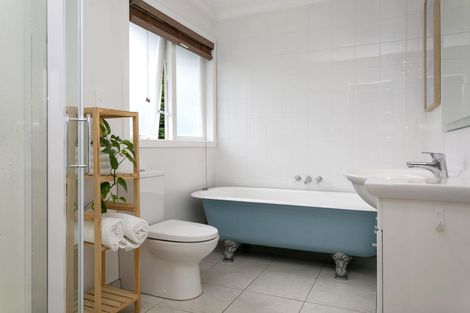 Photo of property in 50 Te Hatepe Avenue, Taupo, 3330