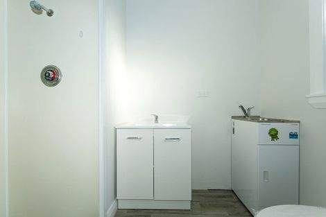 Photo of property in 14 Kingsley Street, Whataupoko, Gisborne, 4010