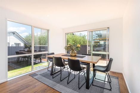 Photo of property in 2/179 Weston Road, St Albans, Christchurch, 8052