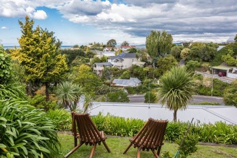 Photo of property in 16 Spencer Road, Hospital Hill, Napier, 4110