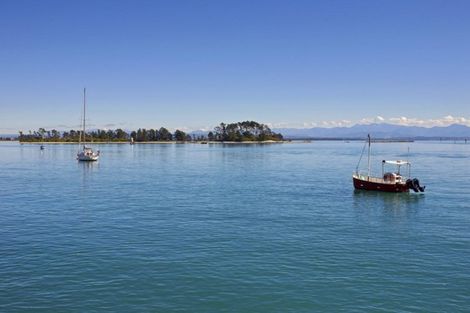 Photo of property in Waterfront Apartments, 2/309 Wakefield Quay, Stepneyville, Nelson, 7010