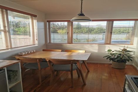 Photo of property in 10 Barrow Place, Te Puke, 3119