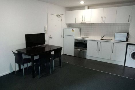Photo of property in Q-central 44-58 Apartments, 5d/46 Liverpool Street, Auckland Central, Auckland, 1010