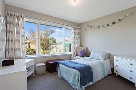 Photo of property in 1 Kingsgate Place, Burnside, Christchurch, 8053