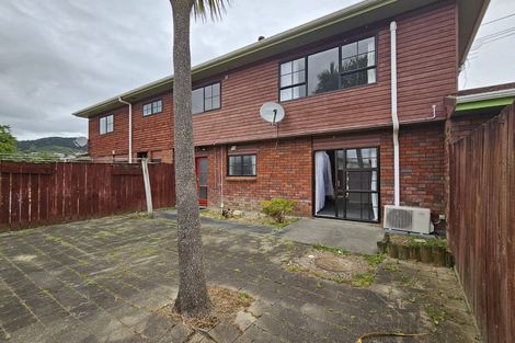 Photo of property in 5b Mclellan Street, Tawa, Wellington, 5028