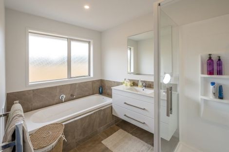 Photo of property in 28 Kanuka Drive, Waitarere, Levin, 5510