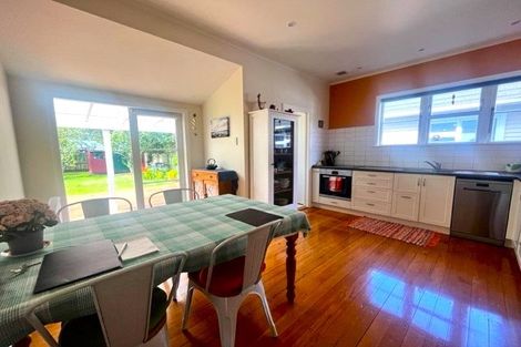 Photo of property in 10 Melvill Grove, Waterloo, Lower Hutt, 5011