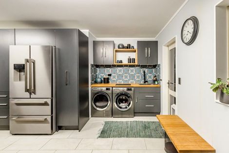 Photo of property in 1 Rifleman Lane, Paraparaumu Beach, Paraparaumu, 5032