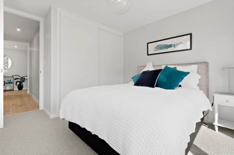 Photo of property in 8 Vazey Way, Hobsonville, Auckland, 0618