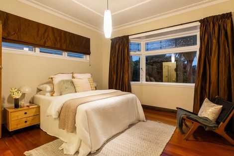 Photo of property in 82 Mortimer Terrace, Brooklyn, Wellington, 6021