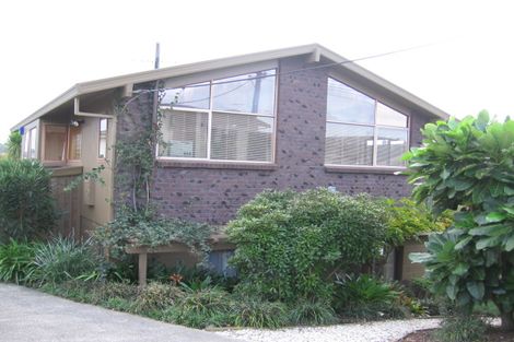 Photo of property in 2/9 Kowhai Road, Mairangi Bay, Auckland, 0630