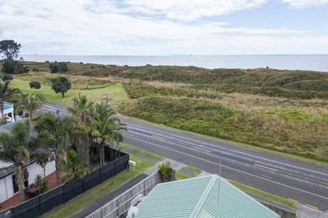 Photo of property in 350 Papamoa Beach Road, Papamoa Beach, Papamoa, 3118