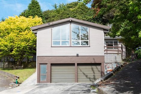 Photo of property in 30 Davis Grove, Wainuiomata, Lower Hutt, 5014