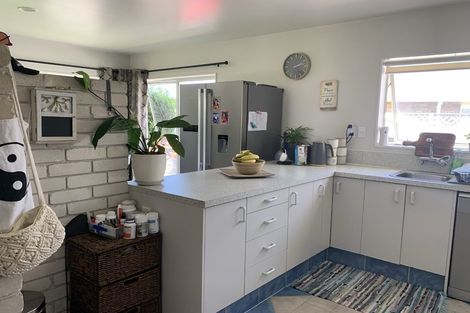 Photo of property in 90 Evans Road, Papamoa Beach, Papamoa, 3118