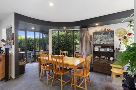 Photo of property in 12A Claverley Gardens Avonhead Christchurch City