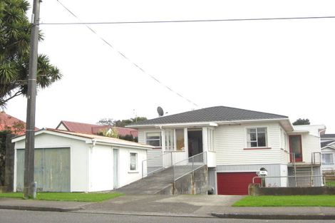 Photo of property in 40 South Road, Blagdon, New Plymouth, 4310