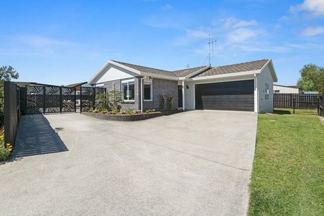 Photo of property in 27 Balmacewen Place, Mount Maunganui, 3116