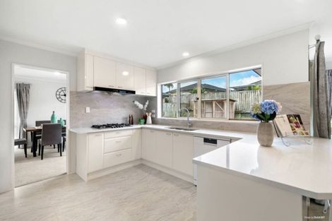 Photo of property in 92 Kilkenny Drive, Dannemora, Auckland, 2016