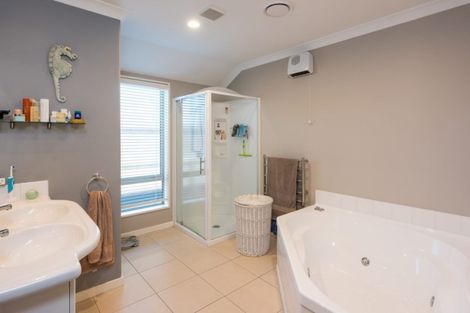 Photo of property in 27 Tremorne Avenue, Blenheim, 7201