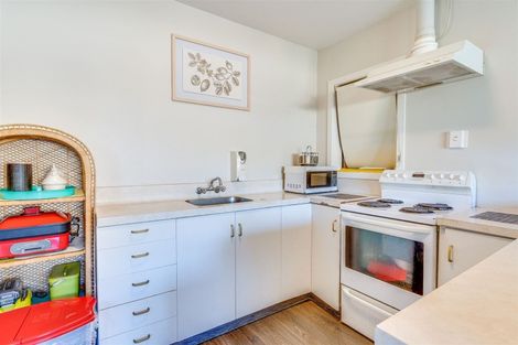 Photo of property in 10 Oakdale Street, Avonhead, Christchurch, 8042