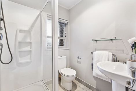 Photo of property in 3/14 Frieston Road, Milford, Auckland, 0620