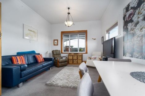 Photo of property in 46 Cologne Street, Martinborough, 5711