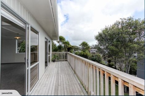 Photo of property in 12 Montana Place, Merrilands, New Plymouth, 4312
