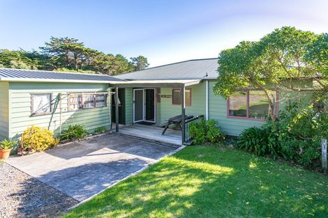 Photo of property in 4e Torehina Heights, Amodeo Bay, Coromandel, 3584